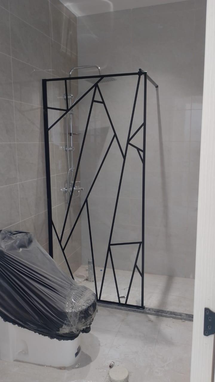 Frosted glass panel installation